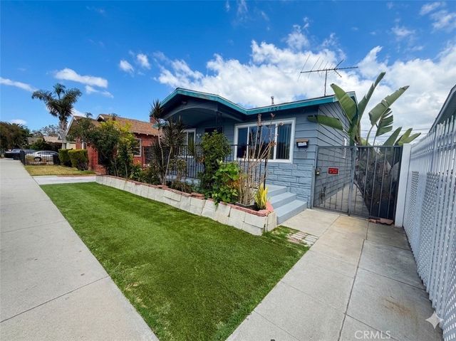 1425 W Gage Avenue, Los Angeles