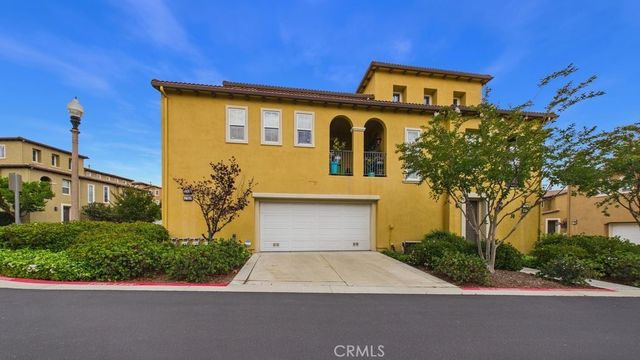 27034 Fairway, Valencia