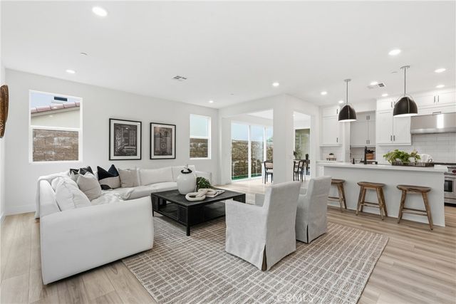 27634 Dayton, San Pedro