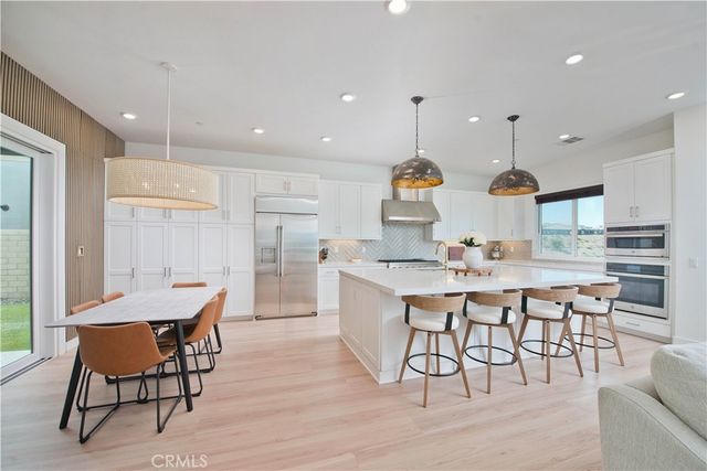 27533 Golden Currant Place, Valencia