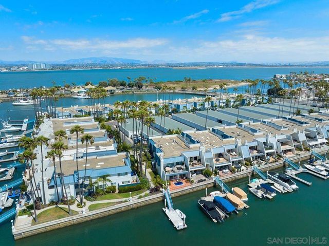 65 Antigua Court, Coronado