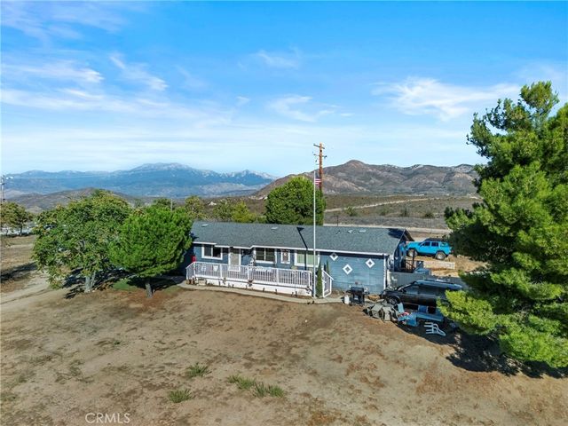 33945 Red Mountain, Hemet