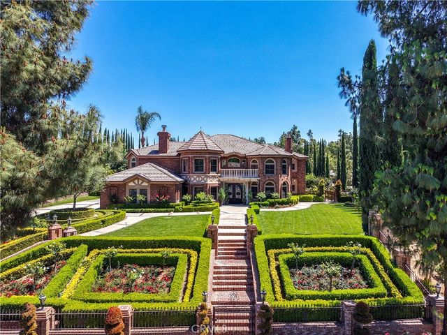 7190 Wyndham Hill, Riverside