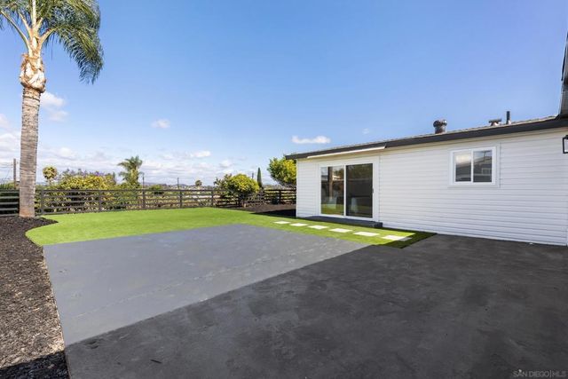 2846 Cedar Rd, Oceanside