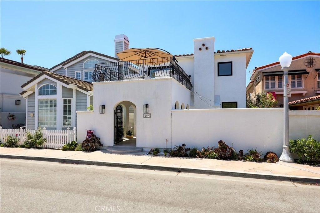 209 Via Koron, Newport Beach