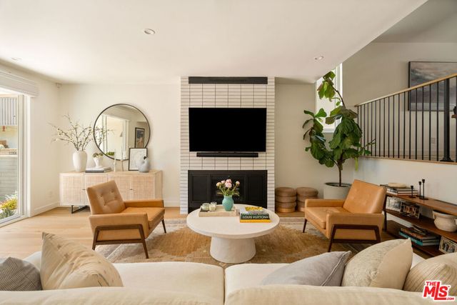 4707 La Villa Marina # J, Marina Del Rey
