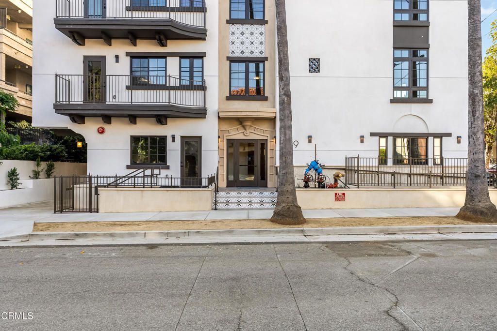 139 S Oak Knoll Avenue # 102, Pasadena