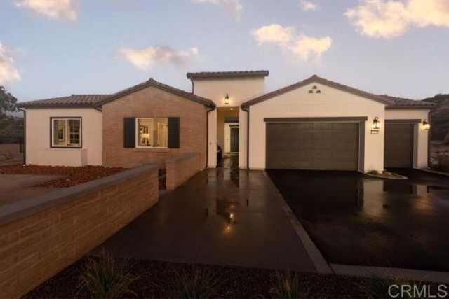 2570 Woodland Heights Glen, Escondido