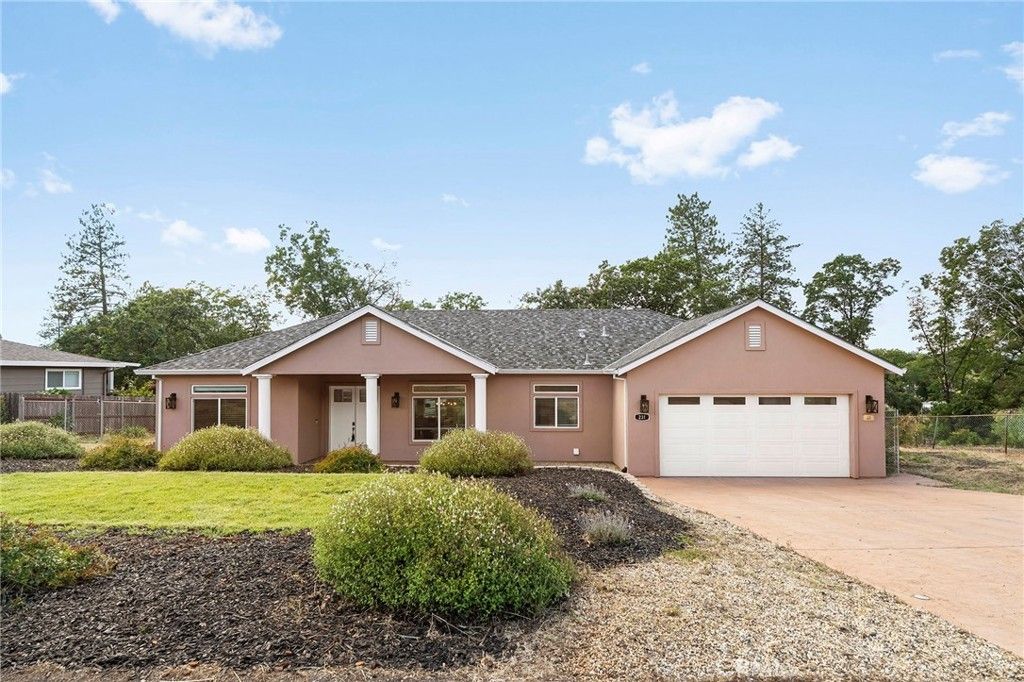 231 Redbud Drive, Paradise