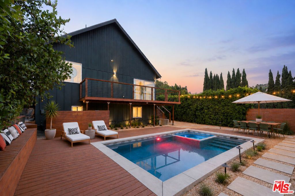 2240 Ewing Street, Los Angeles