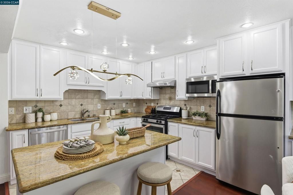 1295 Crescent Ter., Sunnyvale