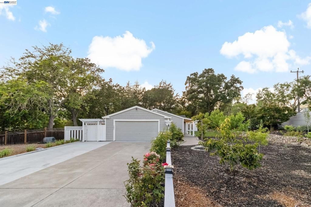 1021 Scots Ln, Walnut Creek
