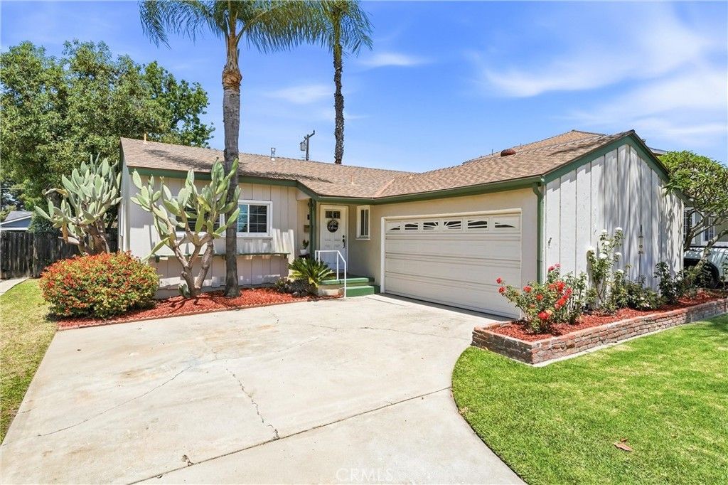 331 E Barkley, Orange