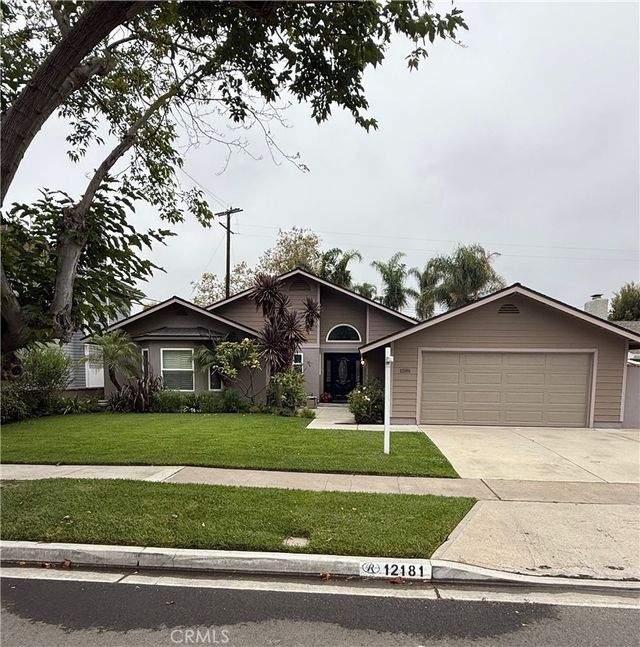 12181 Christy Lane, Rossmoor