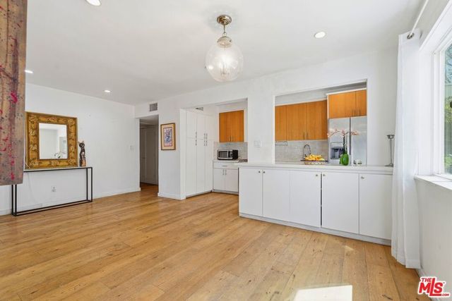 625 N Flores Street # 104, West Hollywood