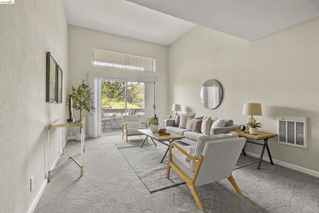 466 Crescent St # 307, Oakland