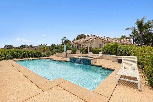 2281 Corner Creek Lane, Fallbrook