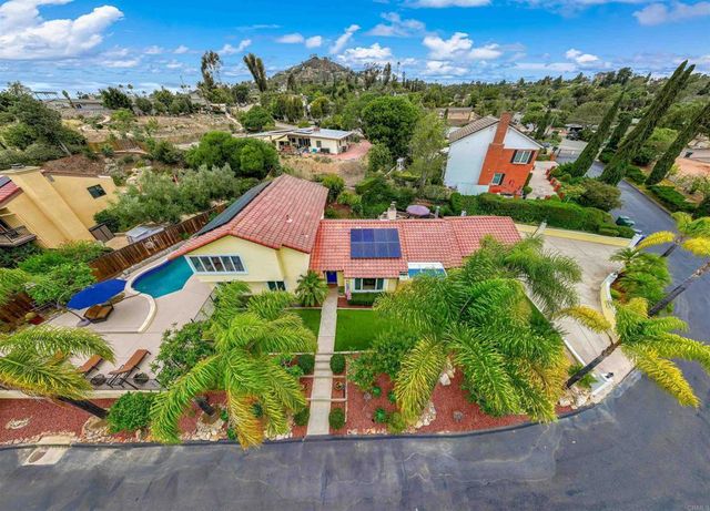 10042 Resmar Court, La Mesa