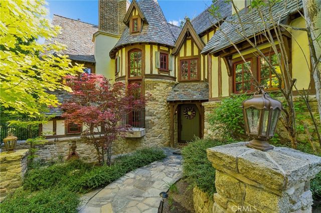 27596 High Knoll, Lake Arrowhead