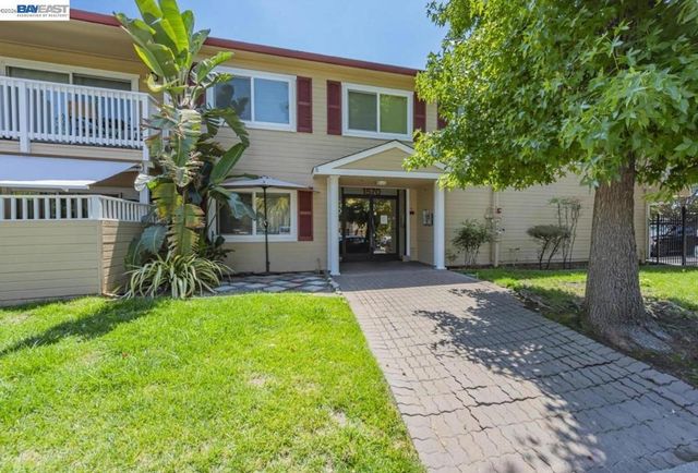 1570 165th Ave # 104, San Leandro