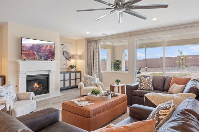 6100 Saddlehorn Lane, Jurupa Valley