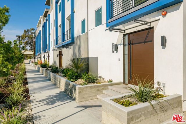 5851 David Avenue, Los Angeles