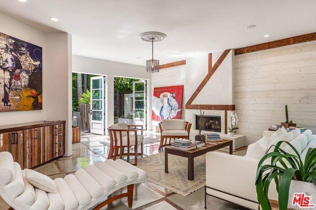8249 Marmont Lane, West Hollywood