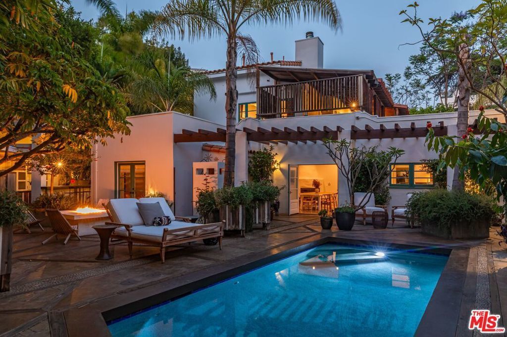 8249 Marmont Lane, West Hollywood