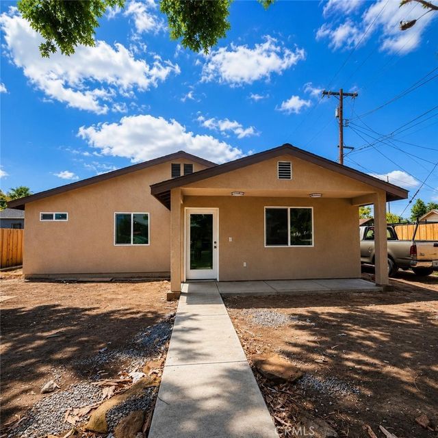 2014 E California Avenue, Fresno