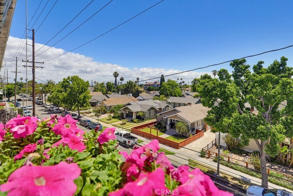 363 Newport Avenue # 302, Long Beach