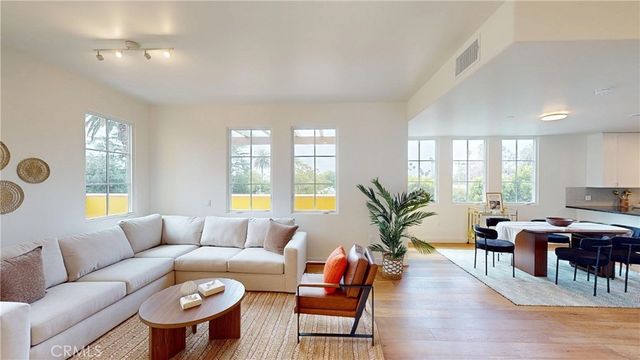 1878 E Walnut Street # 319, Pasadena