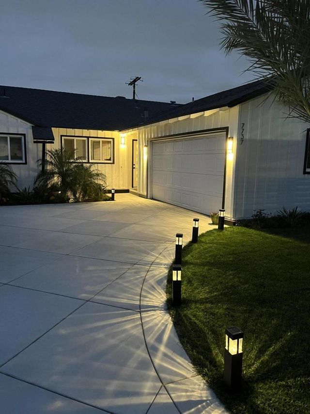 7737 Bellaire Avenue, North Hollywood