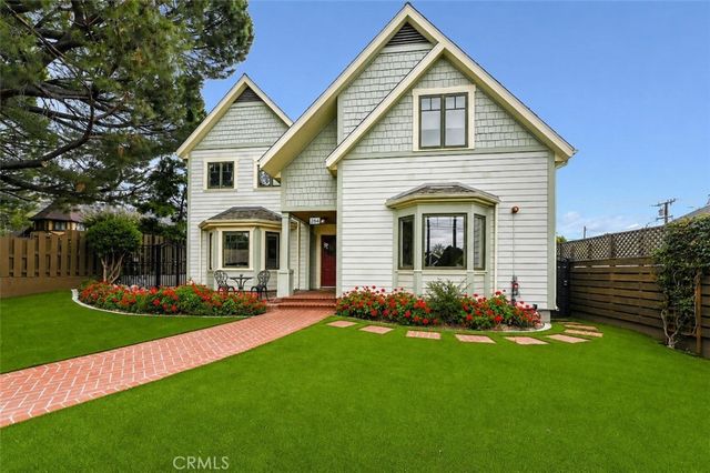 264 Norumbega, Monrovia