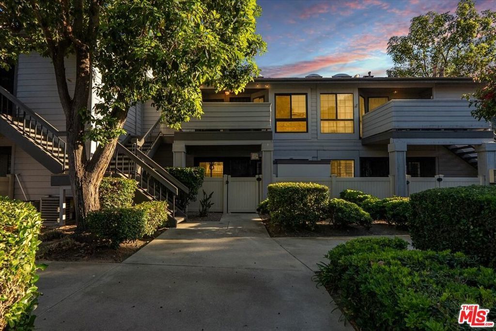 883 W 34th Street # M, Long Beach