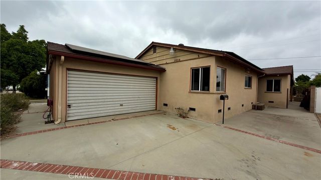 7712 Lemp, North Hollywood