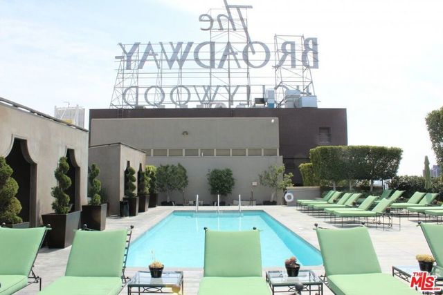 1645 Vine Street # 303, Los Angeles
