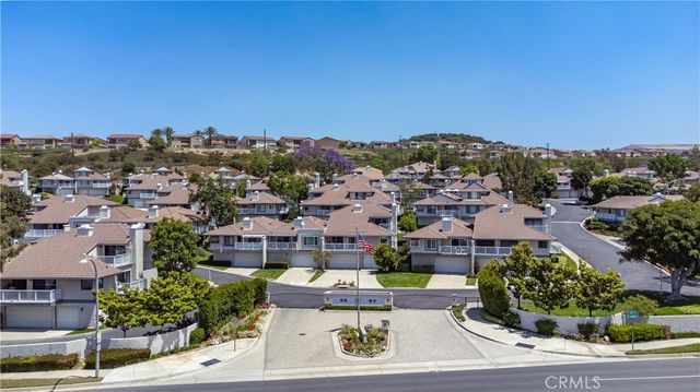 2377 Sommerset Dr, Brea