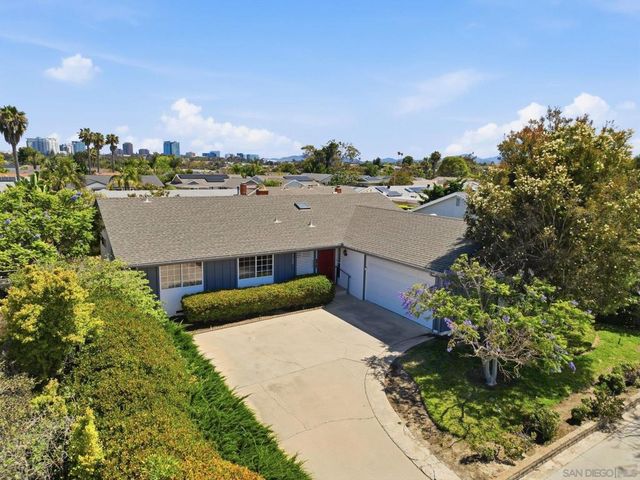 3152 Governor Drive, San Diego