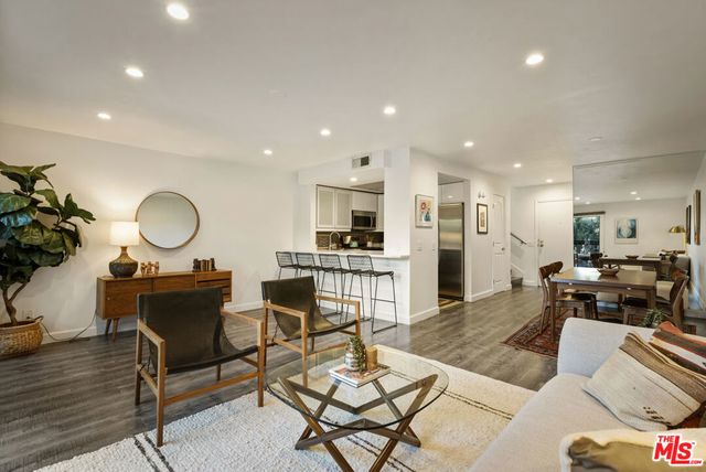 335 N Adams Street # 222, Glendale