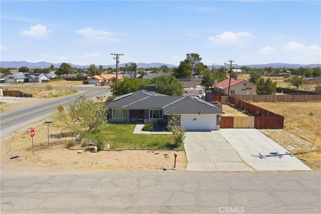 8801 Hickory, California City