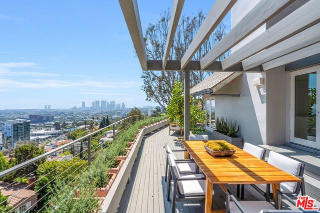 1394 Miller Drive, Los Angeles