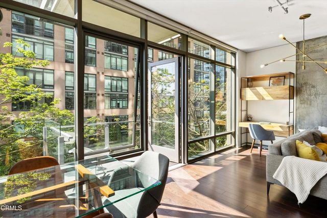 1100 S Hope Street # 811, Los Angeles