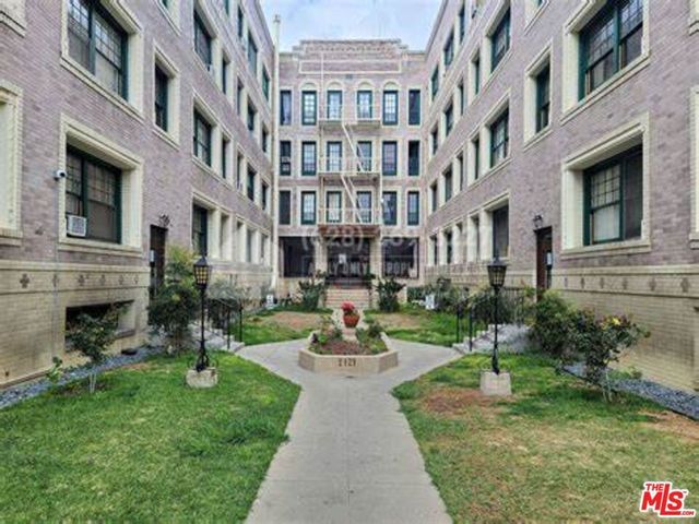 2121 James M Wood Boulevard # 409, Los Angeles