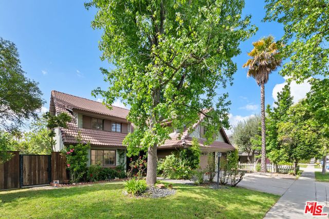 26926 De Berry Drive, Agoura Hills