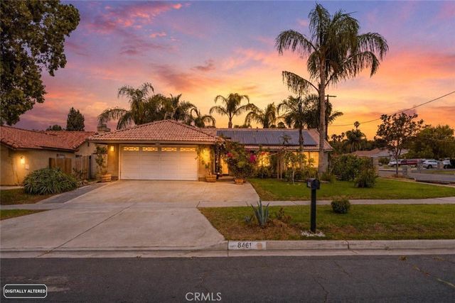 8461 Colorado, Riverside