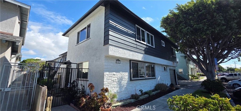 1057 E Appleton, Long Beach