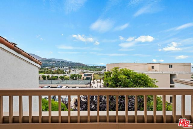 23908 De Ville Way # A, Malibu