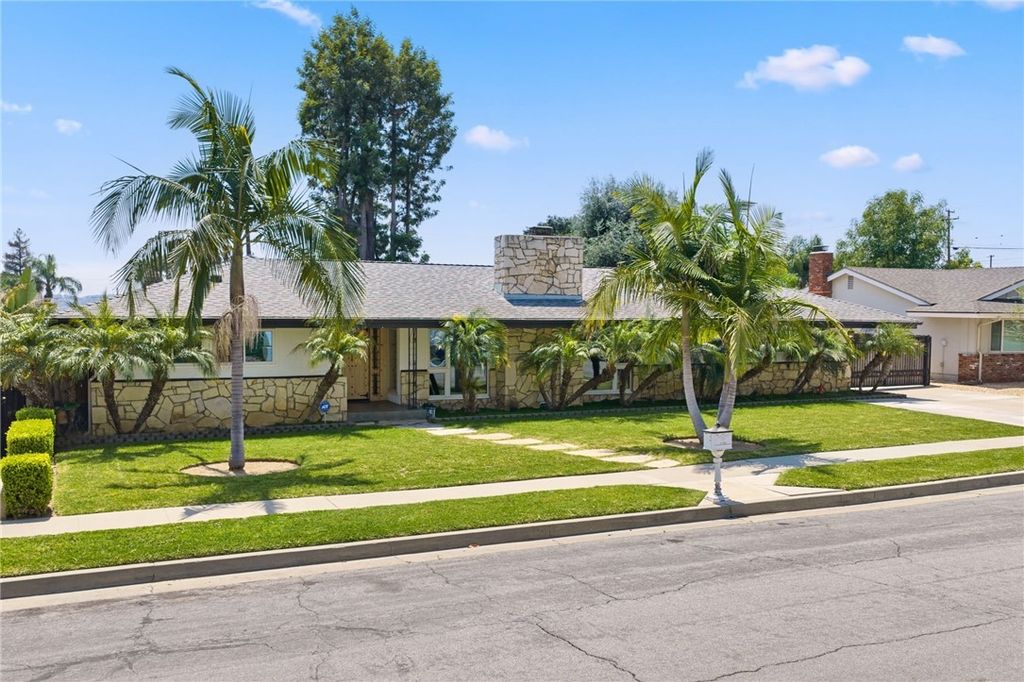 1020 La Serna, La Habra