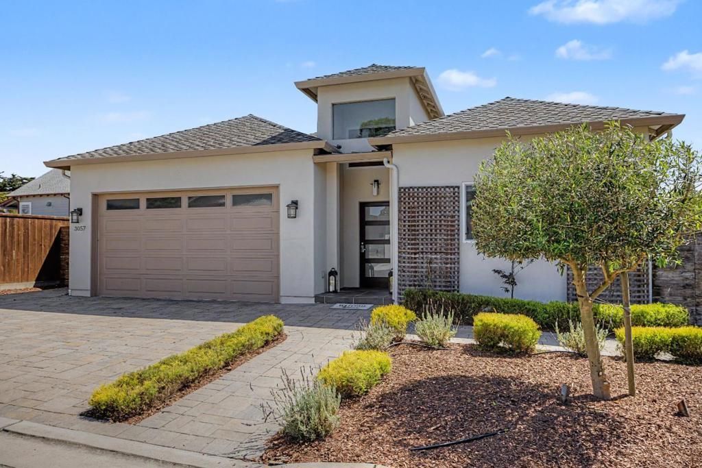 3057 California Avenue, Marina