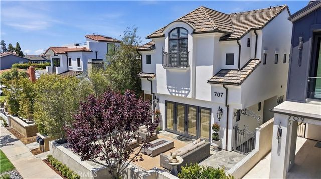 707 Larkspur Avenue, Corona Del Mar